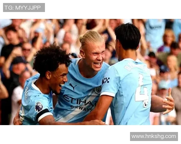 足总杯激战巴黎圣日耳曼与热刺互交白卷帽子戏法引发争议判罚热议 足总杯激战巴黎圣日耳曼与热刺互交白卷帽子戏法引发争议判罚热议