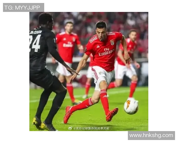 意甲激战AC米兰大胜本菲卡四球狂潮点燃全场激情瞬间回顾 意甲激战AC米兰大胜本菲卡四球狂潮点燃全场激情瞬间回顾