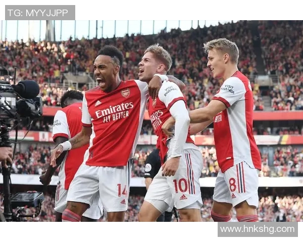 阿森纳在足总杯中以5-1大胜波尔图赛场惊喜瞬间引发热烈反响 阿森纳在足总杯中以5-1大胜波尔图赛场惊喜瞬间引发热烈反响